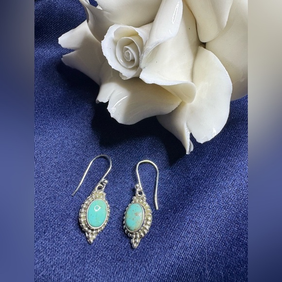 Earrings*Southwestern Inspired Genuine Turquoise 925 Sterling Silver Wire Dangle - Picture 1 of 5